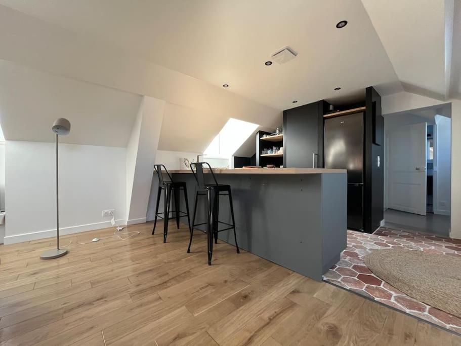 Ferienwohnung Sur Les Toits De Fontainebleau - Hypercentre Exterior foto