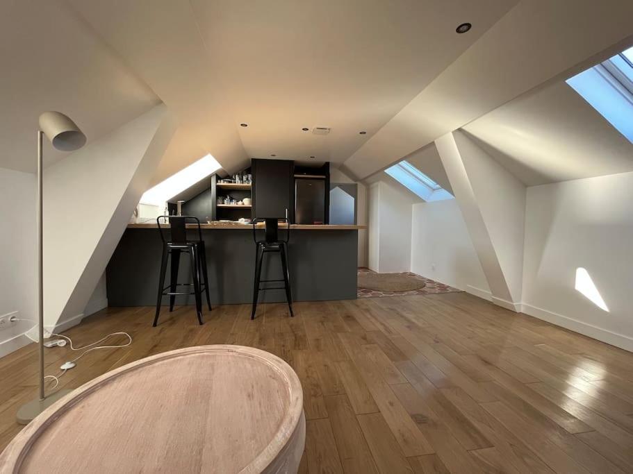 Ferienwohnung Sur Les Toits De Fontainebleau - Hypercentre Exterior foto